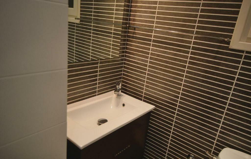 Apartament Duplex En Frente De La Playa Al Lado De Barcelona Canet De Mar Zewnętrze zdjęcie