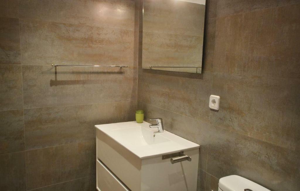 Apartament Duplex En Frente De La Playa Al Lado De Barcelona Canet De Mar Zewnętrze zdjęcie