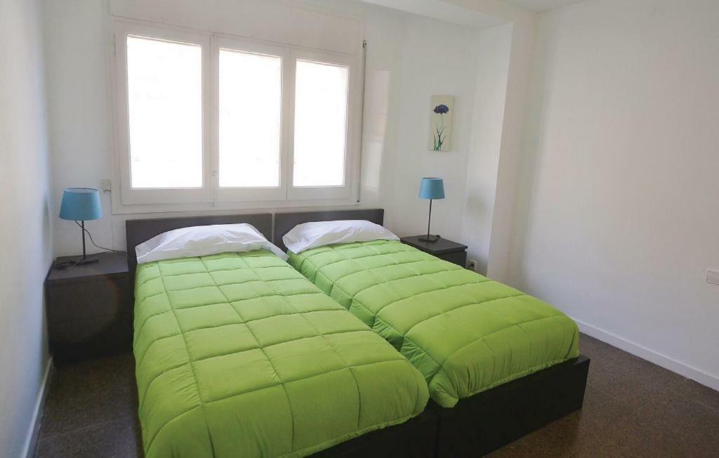 Apartament Duplex En Frente De La Playa Al Lado De Barcelona Canet De Mar Zewnętrze zdjęcie