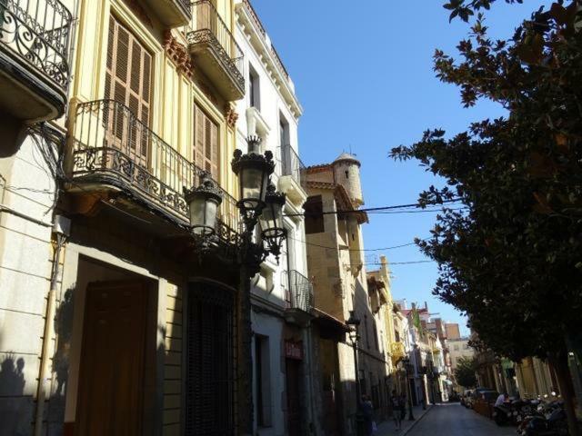 Apartament Duplex En Frente De La Playa Al Lado De Barcelona Canet De Mar Zewnętrze zdjęcie